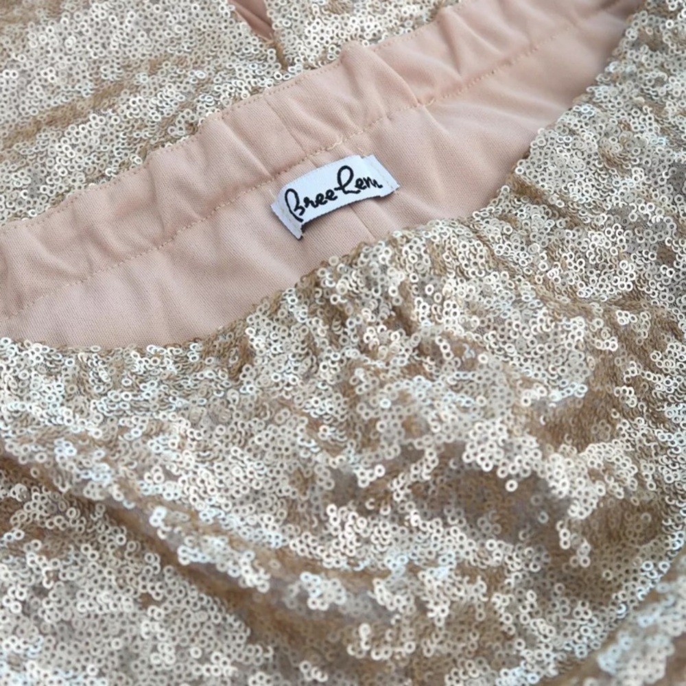 Elegant Gold Sequin Skirt - Picture 4 of 11